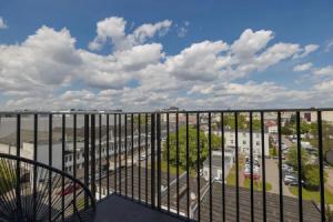 ShortStayPoland Zdziechowskiego B151 Apartments, Warsaw