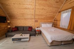 Marvelous Bungalow With Private Pool in Cottage, Fethiye