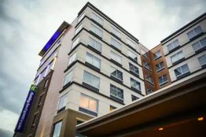 Holiday Inn Express & Suites LOUISVILLE DOWNTOWN by IHG, Louisville