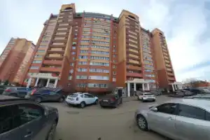 AT THE LOCATION on 1 Lunnaya Street, Domodedovo