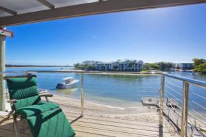 Driftwood 4 Barbados Crescent 9 Hotel, Noosaville