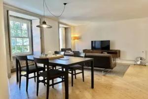 Taipas 7 in Oporto With 1 Bedrooms and 1 Bathrooms, Porto