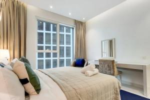 Manzil - Stylish 2BR Business Bay near Mall Apartments, Dubai