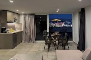 Acropolis Magical View Suite, Metro Kerameikos Hotel, Piraeus