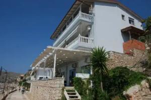 Hotel Te Stefi, Ceparo