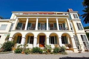 Magnifique appartement d'époque avec Vue Mer 4 personnes avec terrasse Le Port Apartments, Nice