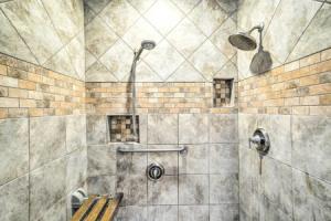 San Antonio Home w/ Hot Tub & Arcade Games! Tourist base, San Antonio