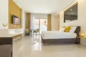 Residence Meridian Unità 2 Apartments, Villa San Pietro
