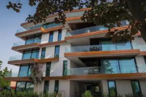 BJ81 Suite Hotel, Siofok