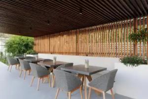 V Luxury Suites, Perama
