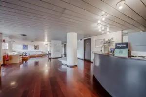 Hotiday Room Collection -, Sarzana