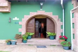 House With 4 Bedrooms in Premio, With Wonderful Mountain View, Furnished Terrace and Wifi, Oviedo