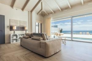 Salty Angel Sea Front Villa, Laganas