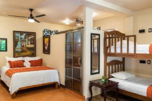 Deluxe Private Villa with Pool, Cancun