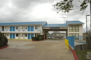 OYO Hotel Houston N Fm-1960 Champions TX, Houston