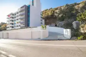 Budva Hideaway Apartment With Breathtaking Views, Becici