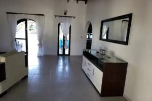 Villa 6 Bedrooms Guests Friendly, Sosua