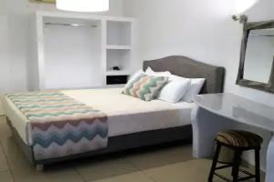 Hotel Mylos, Firostefani