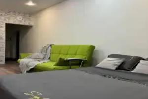 MoonRoom 72 Apartment on Gazovikov Street 73, Tyumen
