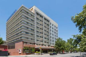 Nesuto Apartments, Canberra