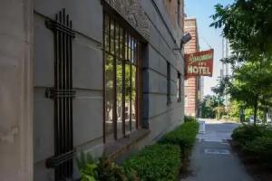 The Baroness Hotel, Seattle