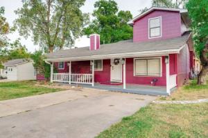 Aggie Game Day Retreat ~ 1 Mi to Texas A & M! Tourist base, College Station