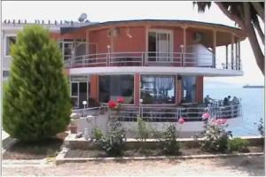 Hotel Delfini, Sarande