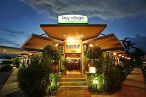 Bay Village Tropical Retreat & Apartments, Cairns