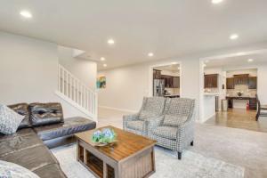 2 Mi to University of Oregon: Modern Home! Tourist base, Eugene