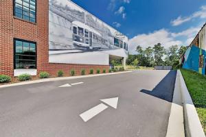 Chic : Walk To Dining, Shops, Entertainment 1 Bedroom Condo, Asheville