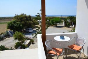 Zanneta Apartments & Suites, Mikri Vigla
