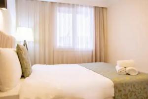 Centrally Located Flat Near Kulturpark Apartments, Izmir