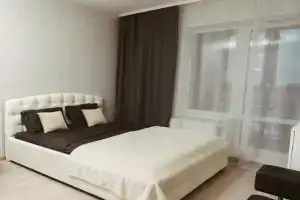 Leto Apart on Revolution Street 52V, Perm