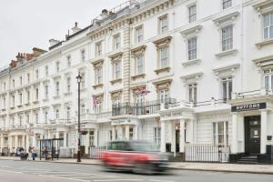 Huttons Hotel, Victoria London, London