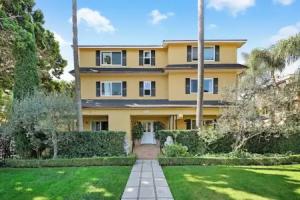 Santa Barbara Luxury Beach Getaways Apartments, Santa Barbara