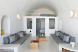 Inspire Santorini Luxury Villas, Fira