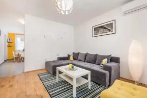 Victory Sea View Apartment, Rijeka