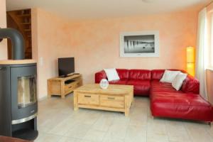 Haus "Meereszauber" Cottage, Zingst