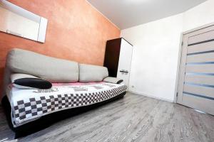 AlexHome (Alexhome) on the street on May 9, 4Ak1-134, Khimki