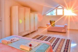 Lotus Apartment, Kas