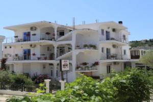 Stunning 1-bed Apartment in, Ulcinj