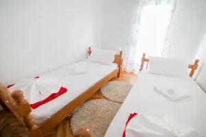 Apartments Viktorija, Petrovac