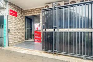 RedDoorz near Graha Cijantung Mall, Jakarta