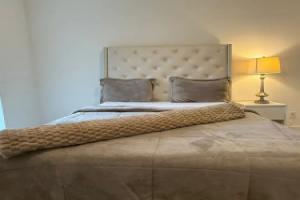 Luxe 3BR for Families Nurses and Group Apartments, Houston