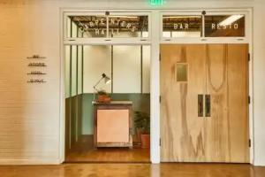 Carpenter Hotel, Austin