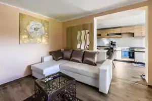 Fekete Orchidea Apartman, Balatonkenese