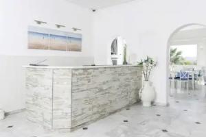 Paradise Resort, Akrotiri