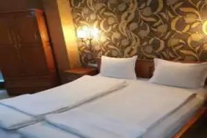 Guest House Elora, Chiflik