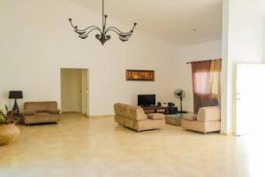 Private Villa With Pool in for Large Groups, Sosua