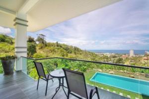 Seaview 4BR Haven Pool Villa, Karon